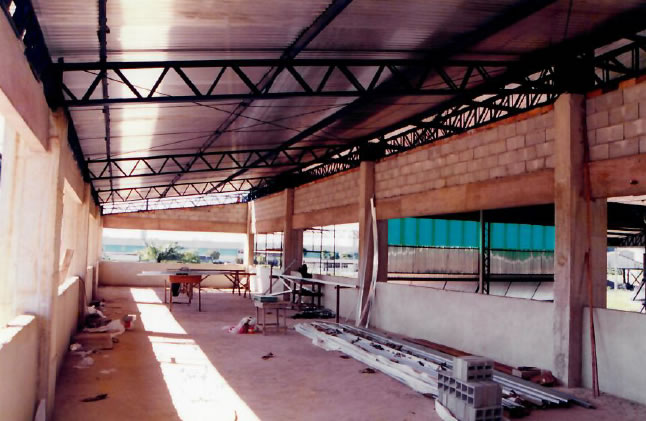 1999 - Vista interna do 2º pavimento do prédio administrativo