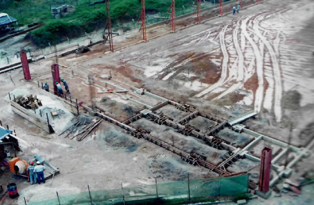 1999 - Vista aérea do prédio administrativo