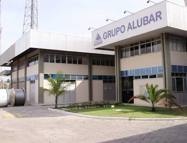 1996 - O início da Alubar Metais S.A. Grupo Alubar dá início à construção da Alubar Metais S.A, localizada em Barcarena (PA).
